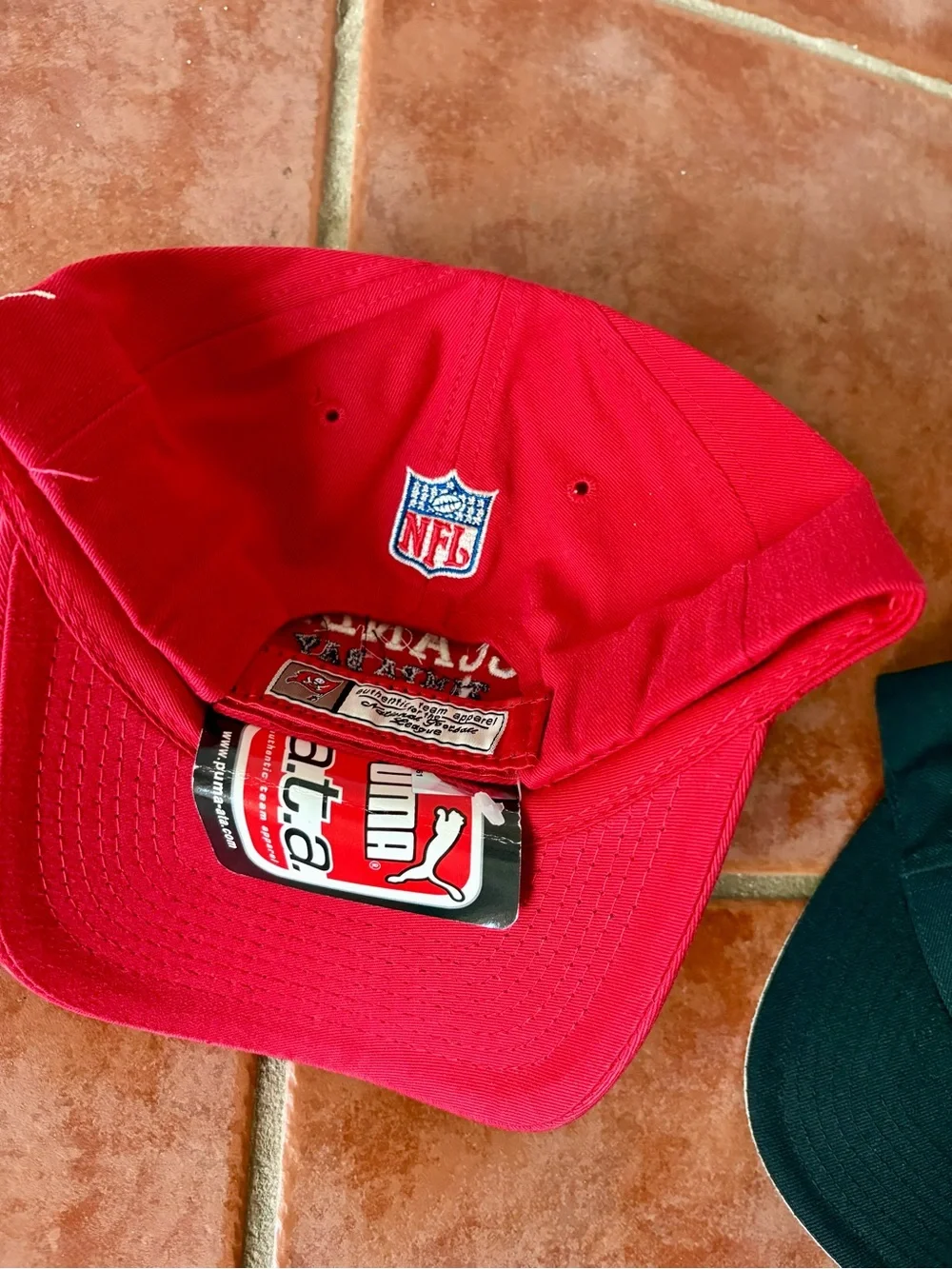Puma Hat Tampa Bay Buccaneers Mens Red NFL Pro Line Adjustable Cap